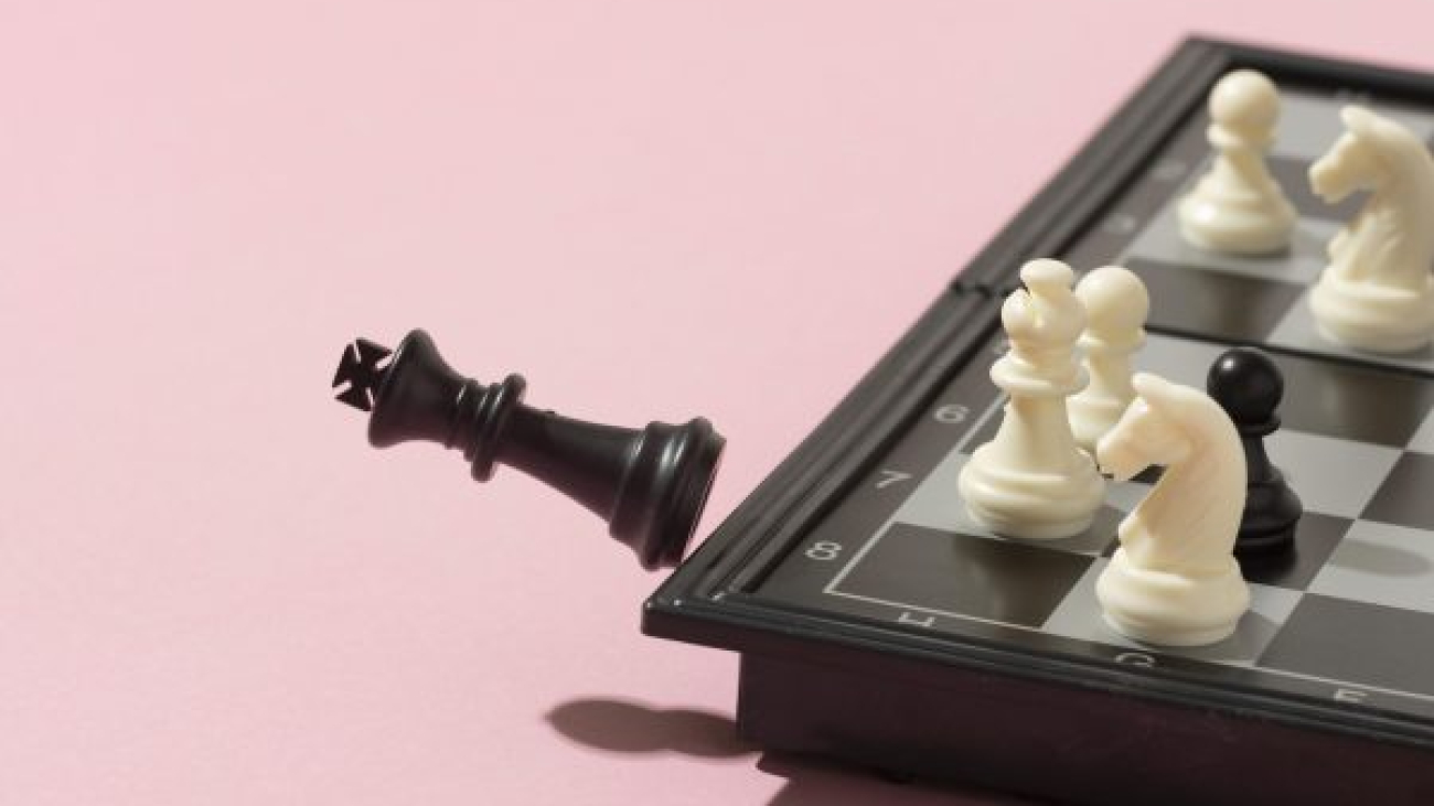 checkmate-with-black-king-pink-background